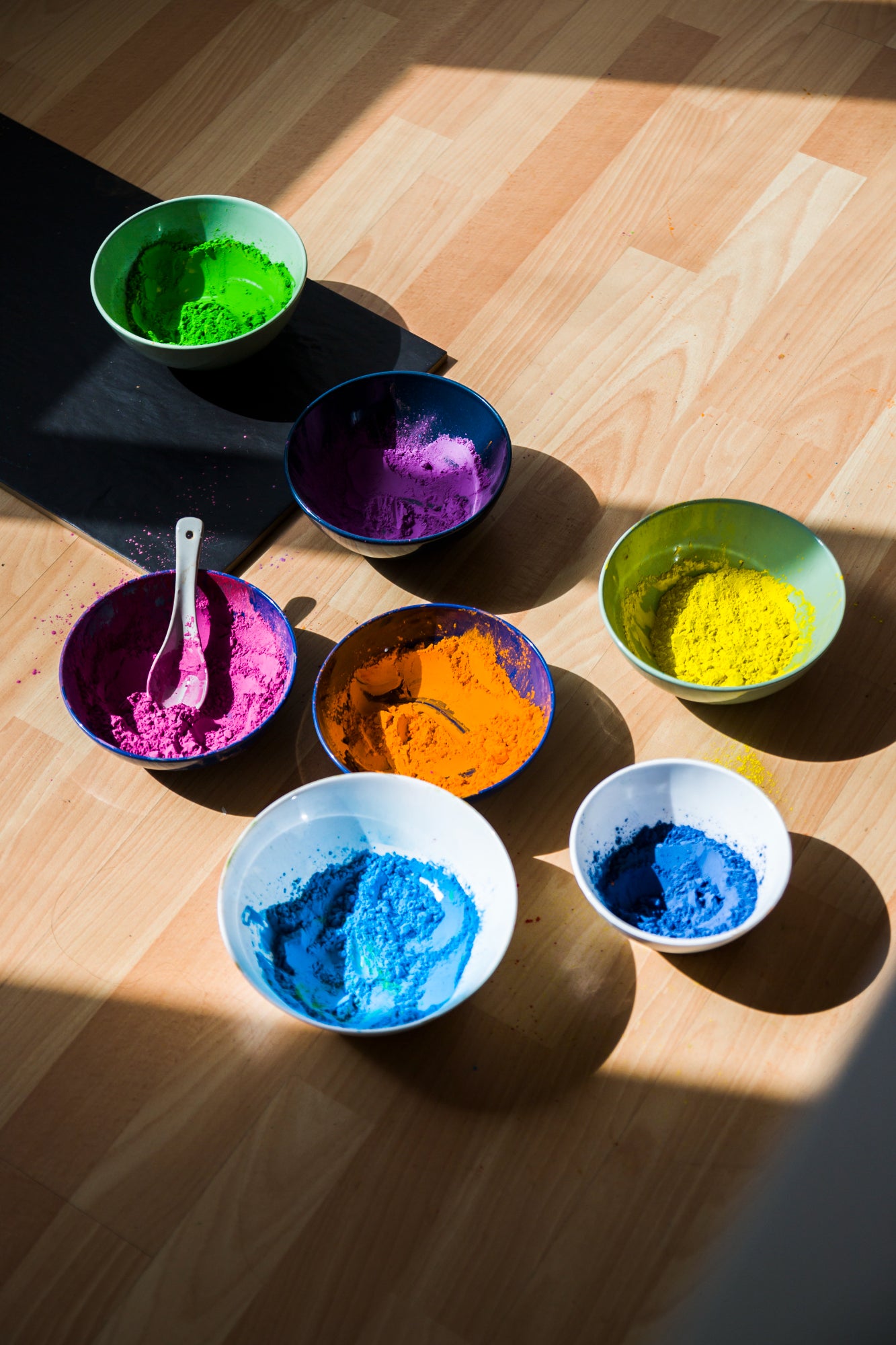 Pigment bowls